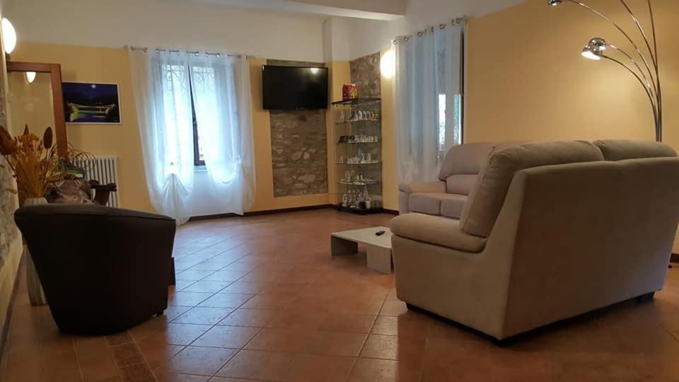Hotel Palazzo Del Doma - Lake Vagli 바글리 디 소토 외부 사진